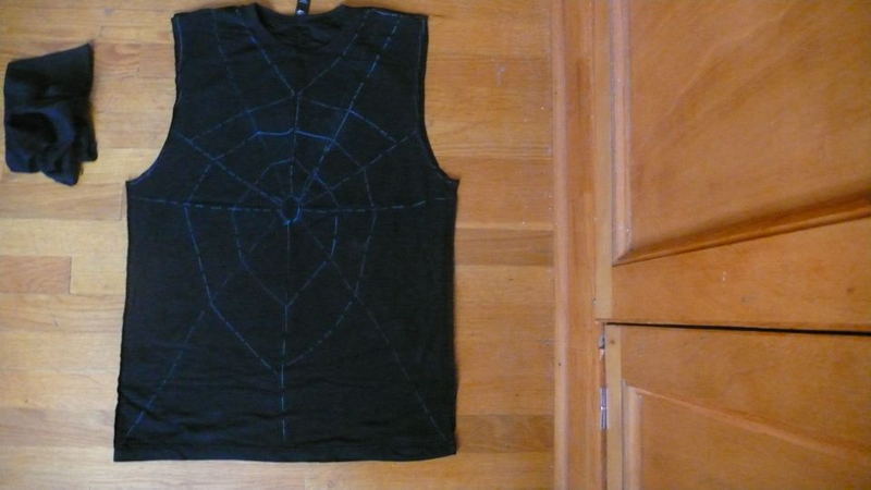 Illustration for article titled How To Make A Corinne Day-Inspired Spiderweb T-Shirt
